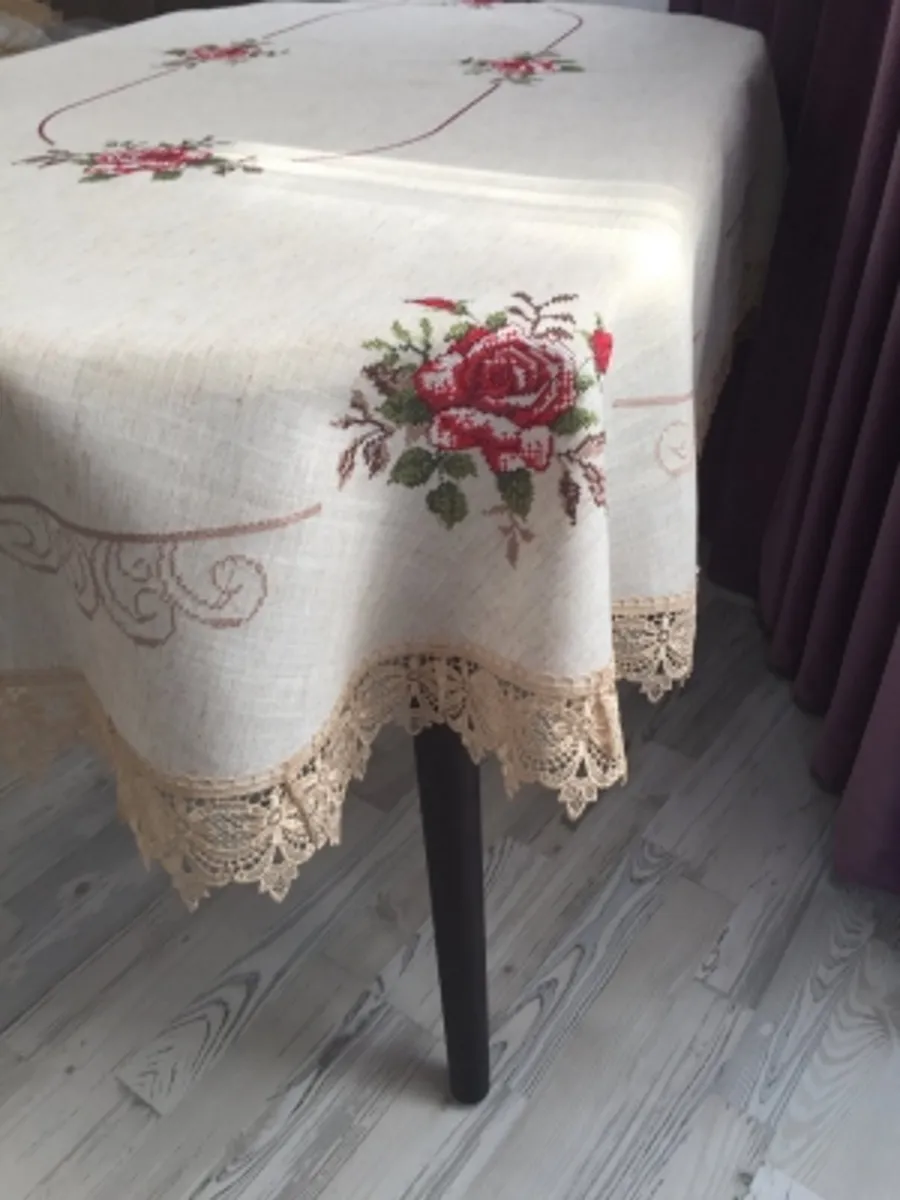 Скатерть *Monfino* (150*220см.) кайма вензель