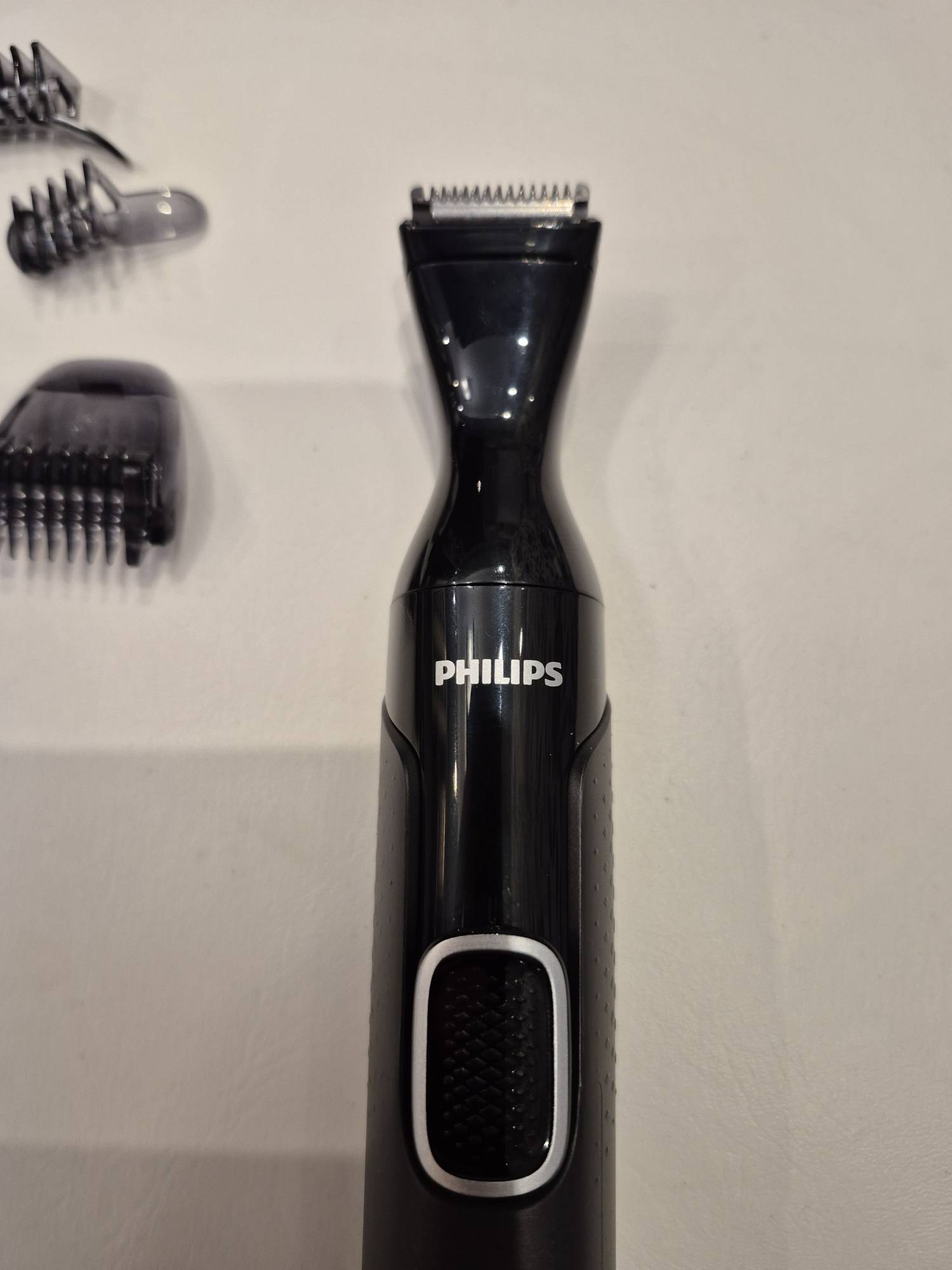 Триммер Philips NT5650/16, черный