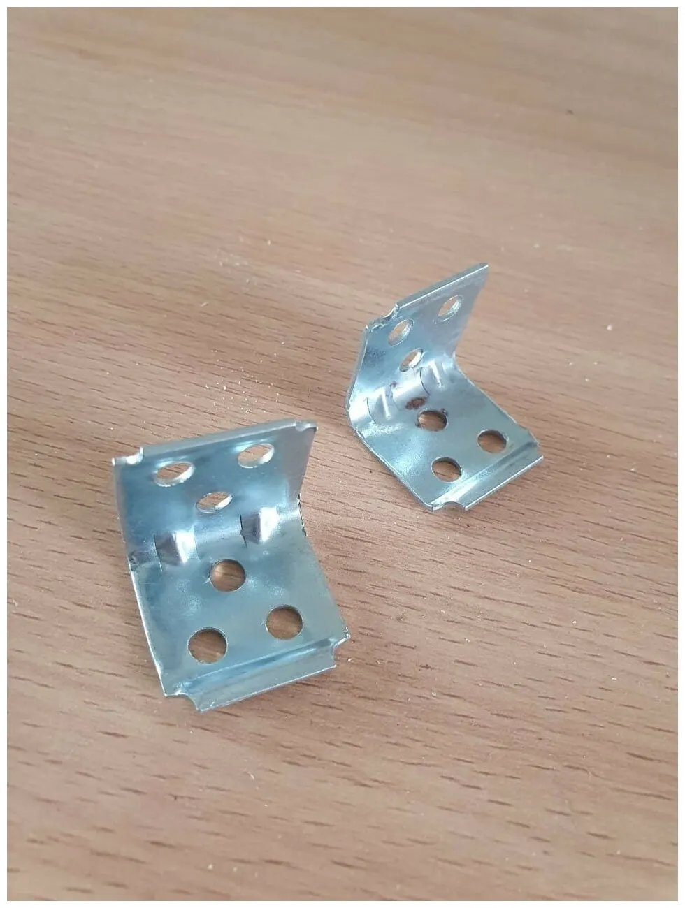 угол 25*25 крепежный
