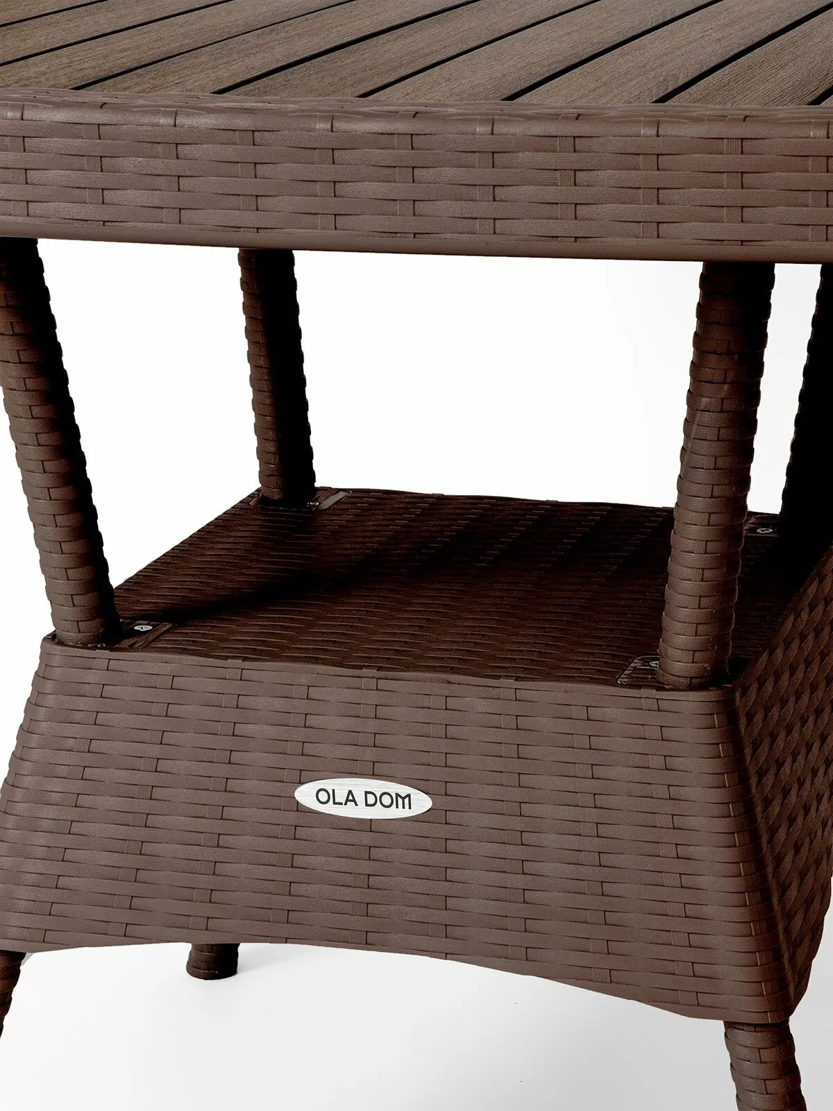 Стол квадратный Rattan коричневый